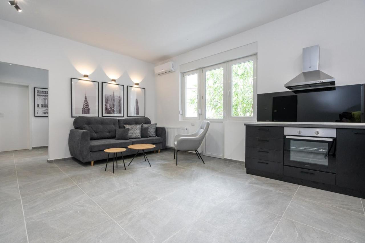 Relax Apartament In Piata Universitatii 부쿠레슈티 외부 사진